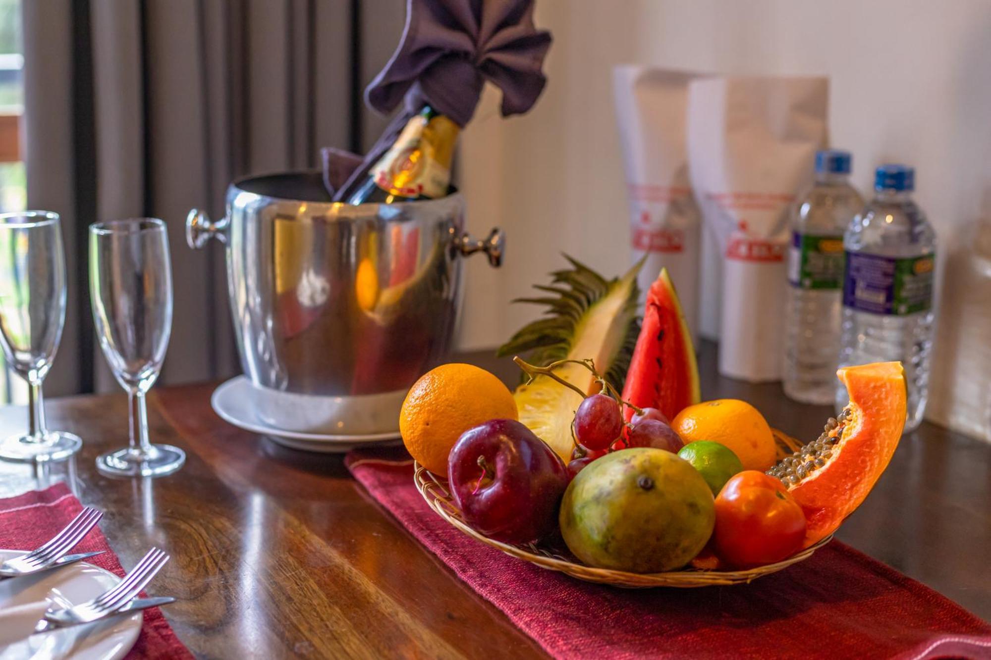 Owinmo Hotel & Reception Hall 갈레 외부 사진